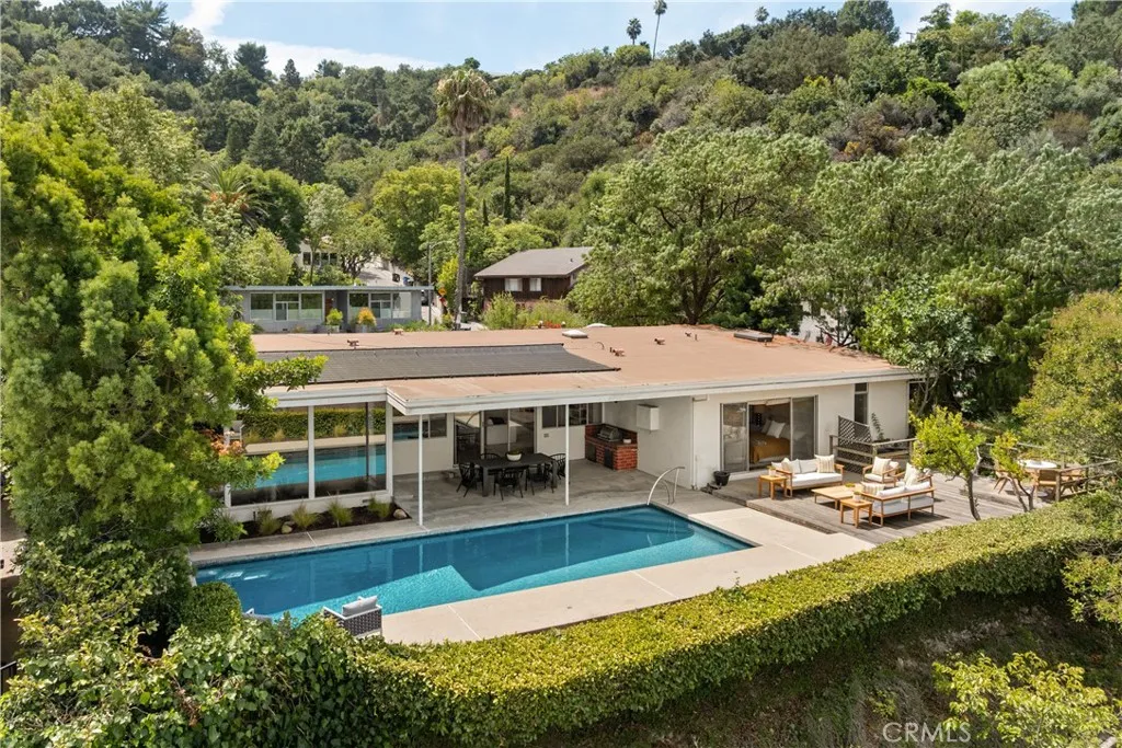 3511 Stonehill Place, Sherman Oaks, California 91423 home-pic-22