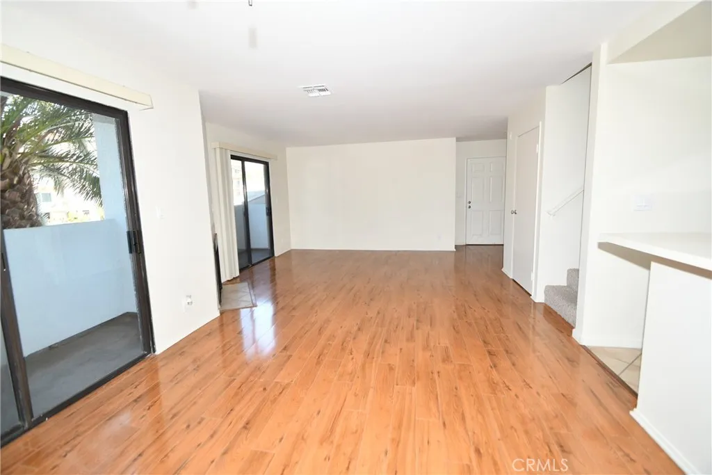11852 Washington Place, Mar Vista, California 90066 home-pic-3