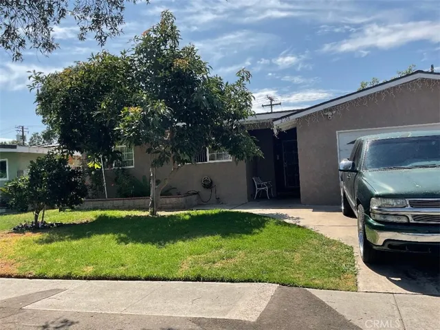 2108 S Artesia Street, Santa Ana, California 92704