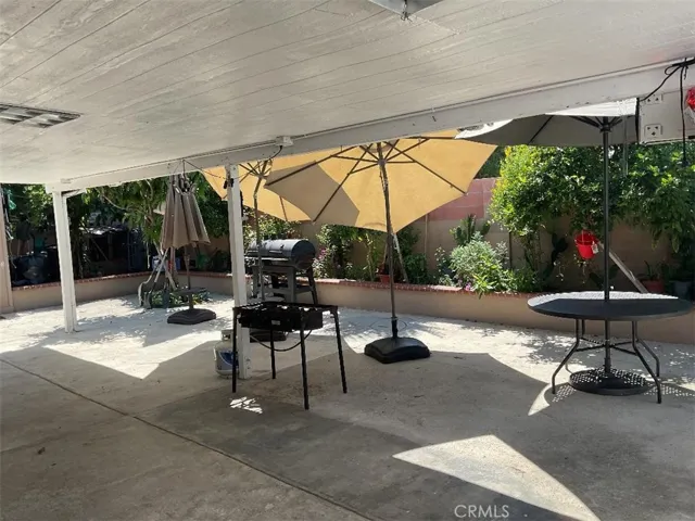 2108 S Artesia Street, Santa Ana, California 92704