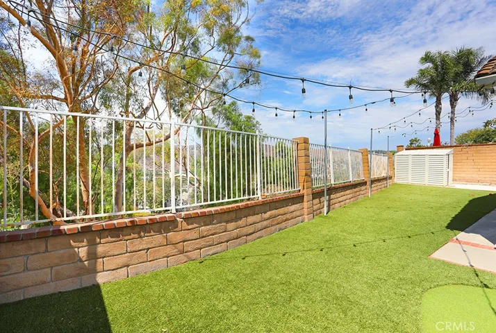 8491 E Frostwood Street, Anaheim Hills, California 92808