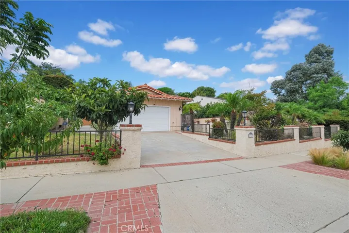 27127 Shorewood Road, Rancho Palos Verdes, California 90275