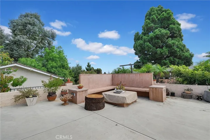 27127 Shorewood Road, Rancho Palos Verdes, California 90275