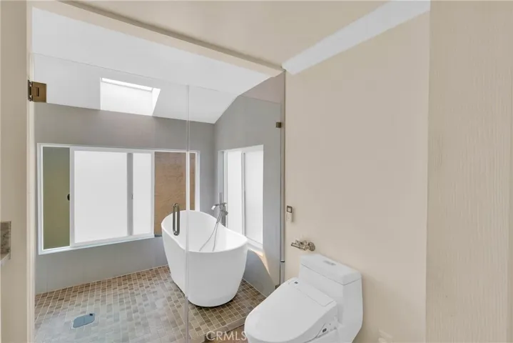 27127 Shorewood Road, Rancho Palos Verdes, California 90275