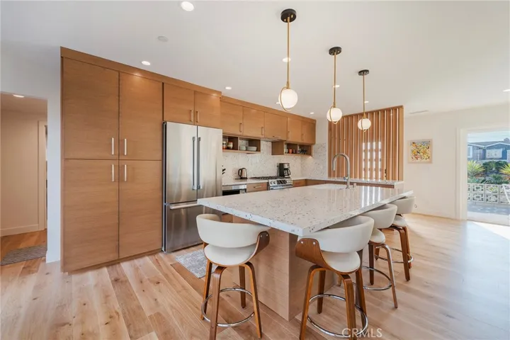 Gorgeous Mid Century Modern Kitchen