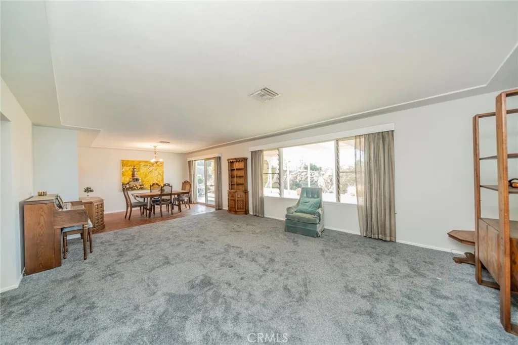 1037 W Sunset Drive, Redlands, California 92373 home-pic-31
