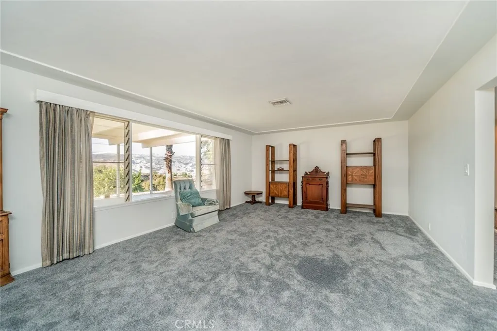 1037 W Sunset Drive, Redlands, California 92373 home-pic-30