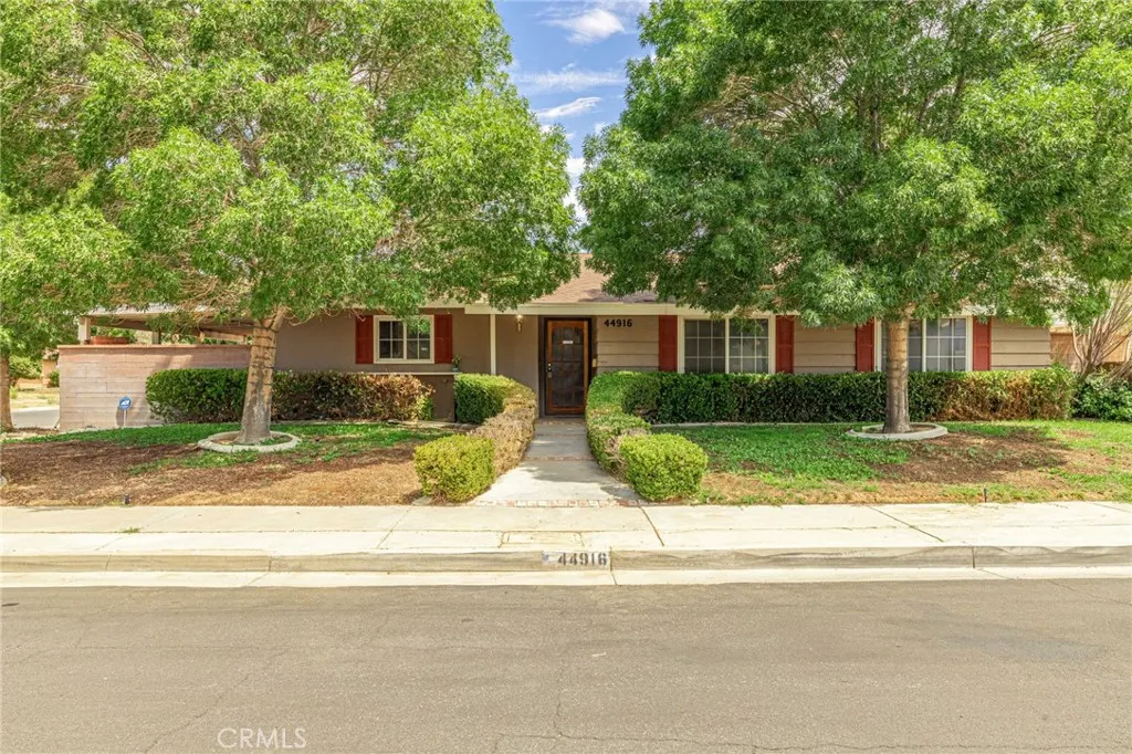 44916 18th Street W, Lancaster, California 93534 home-pic-1