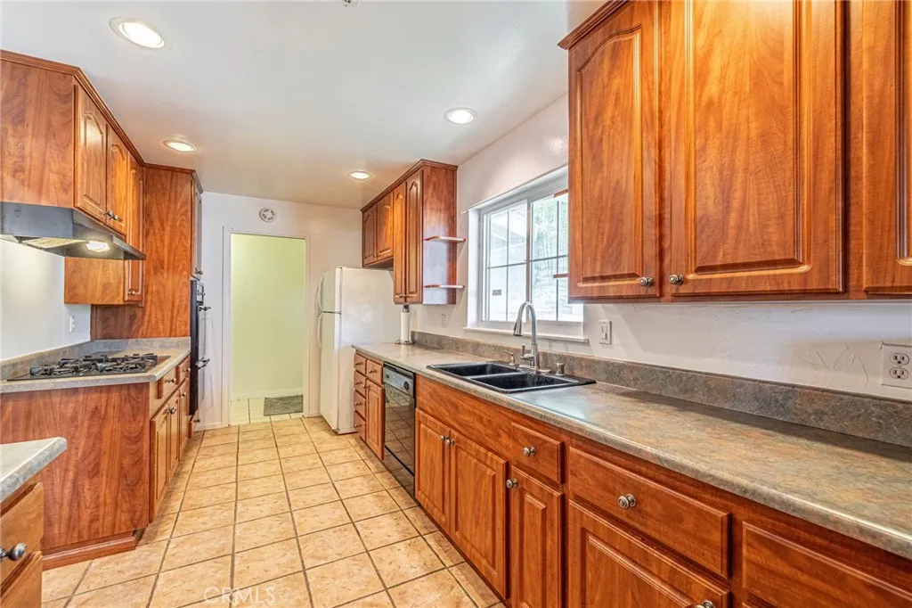 44916 18th Street W, Lancaster, California 93534 home-pic-10