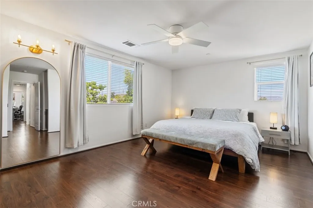 11161 Laughlin Lane, North Hollywood, California 91606 home-pic-23