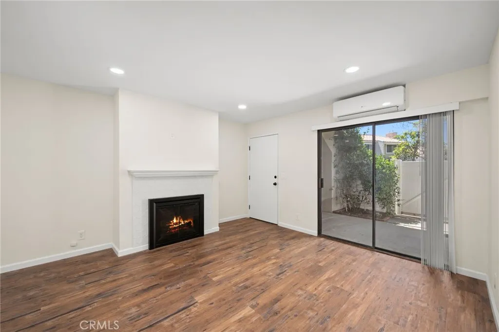 6911 Quail Place C, Carlsbad, California 92009 home-pic-2