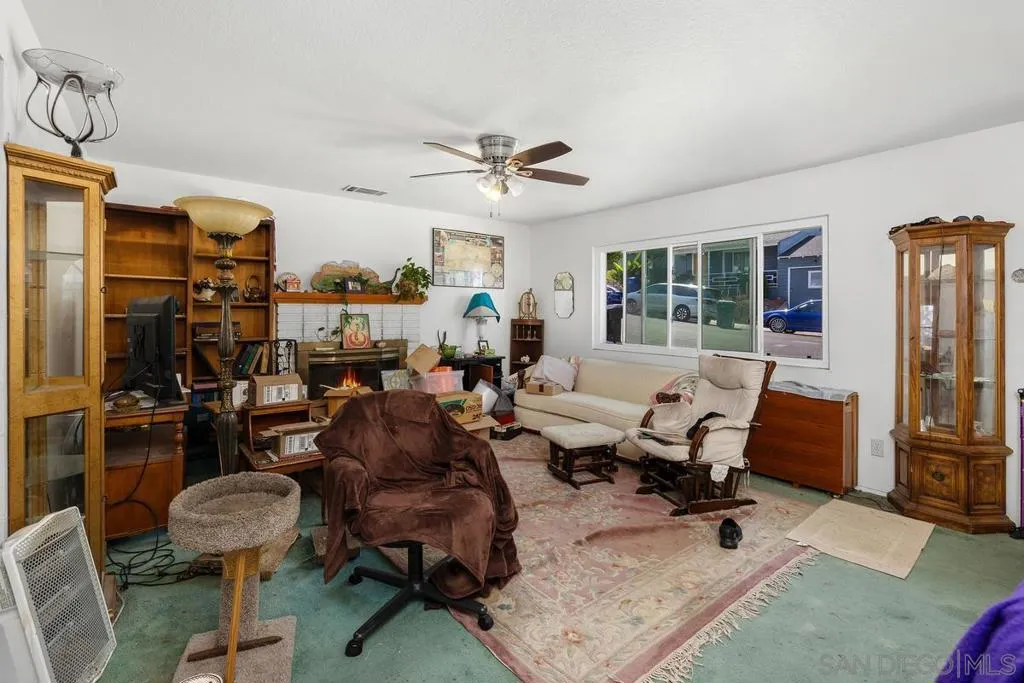 5228 Augustana Pl, San Diego, California 92115 home-pic-10