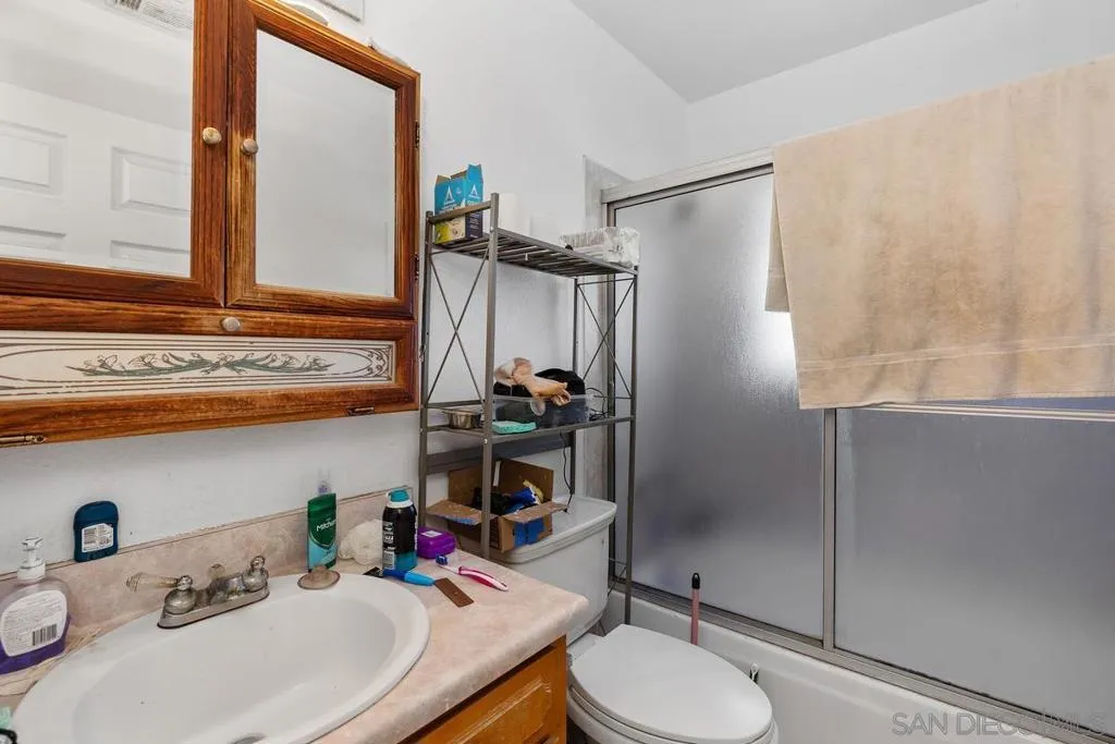 5228 Augustana Pl, San Diego, California 92115 home-pic-25