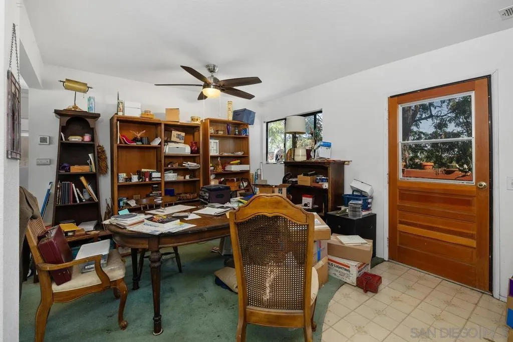 5228 Augustana Pl, San Diego, California 92115 home-pic-11
