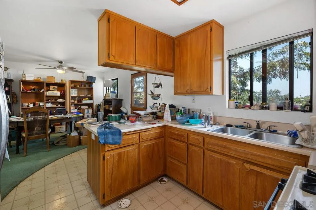 5228 Augustana Pl, San Diego, California 92115 home-pic-21