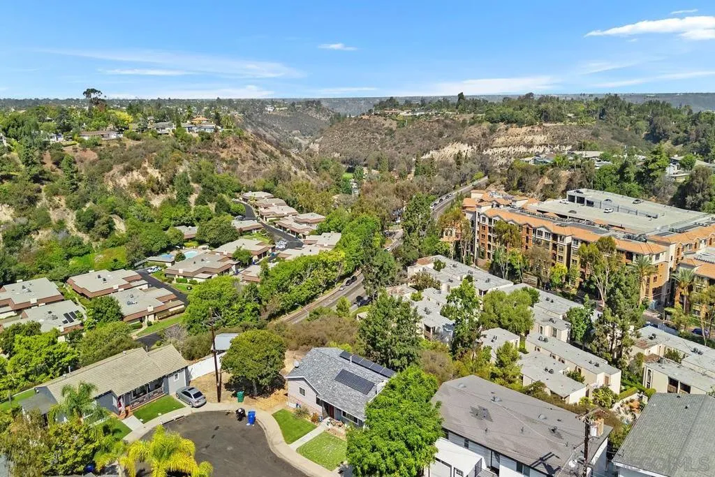 5228 Augustana Pl, San Diego, California 92115 home-pic-6