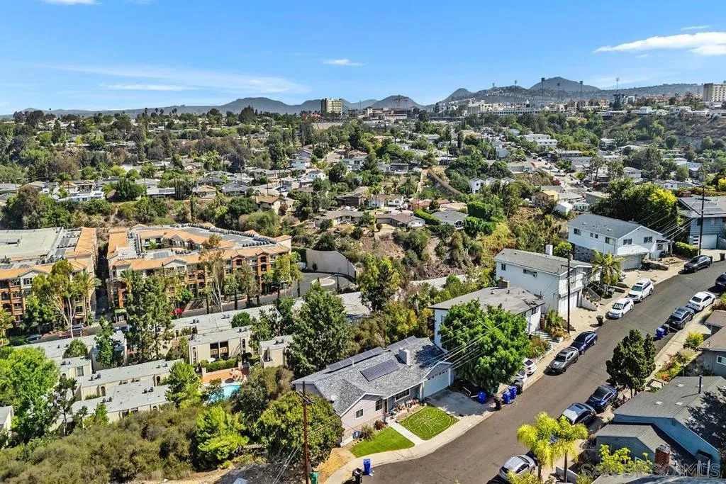 5228 Augustana Pl, San Diego, California 92115 home-pic-5