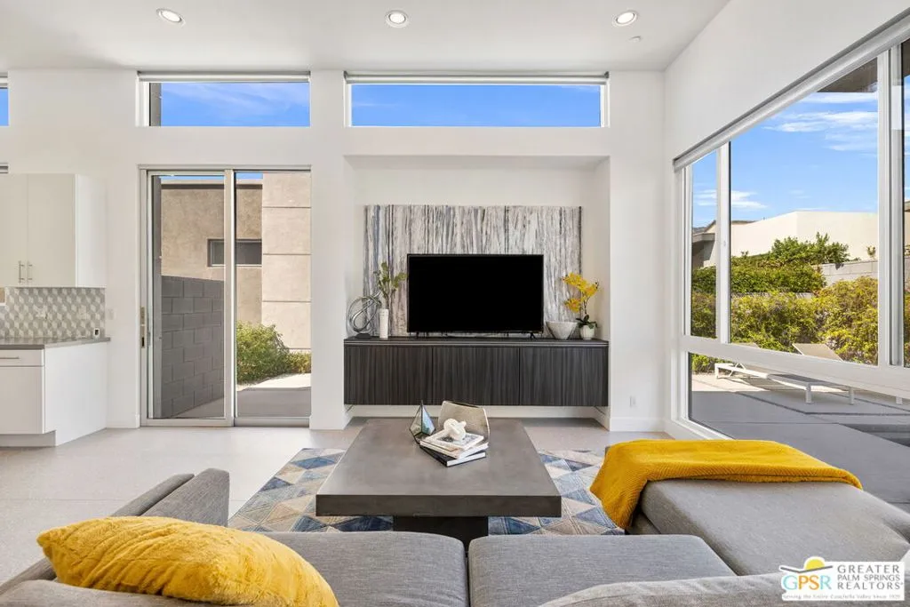 4251 Amber Lane, Palm Springs, California 92262 home-pic-52