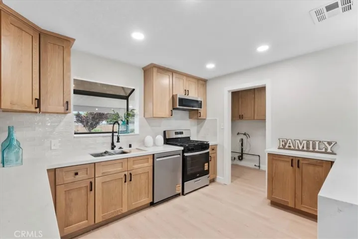 3672 Harding Street, Riverside, California 92506