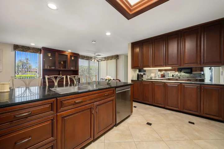 26-web-or-mls-CMColumbia_OPMG_0825_026