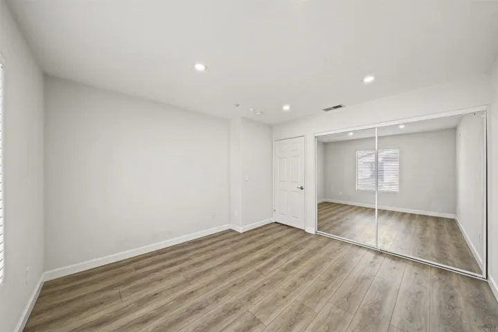 9300 Burnet Ave 111, North Hills, California 91343