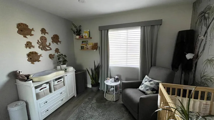 9300 Burnet Ave 111, North Hills, California 91343