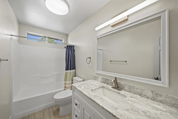 9300 Burnet Ave 111, North Hills, California 91343