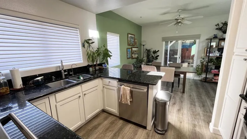 9300 Burnet Ave 111, North Hills, California 91343