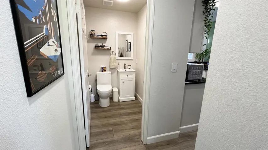 9300 Burnet Ave 111, North Hills, California 91343