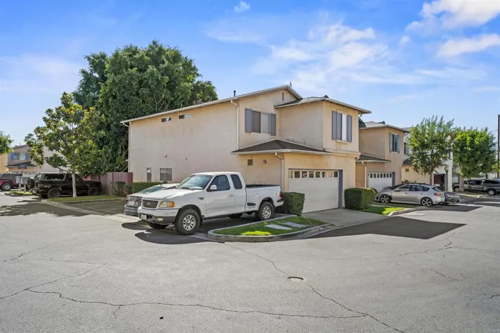 9300 Burnet Ave 111, North Hills, California 91343