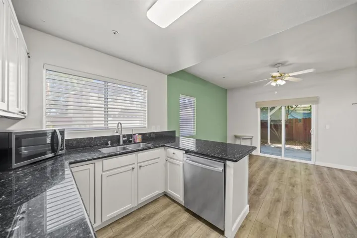 9300 Burnet Ave 111, North Hills, California 91343