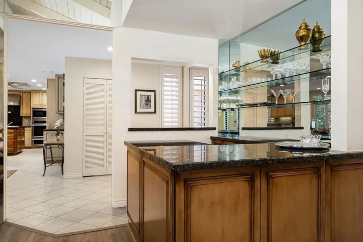 24-web-or-mls-CMStanford_OPMG_0825_024