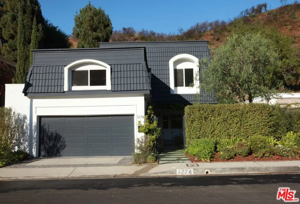 1274 Calle De Sevilla, Pacific Palisades, California 90272, 4 Bedrooms Bedrooms, ,4 BathroomsBathrooms,Residential,For Sale,Calle De Sevilla,25582735