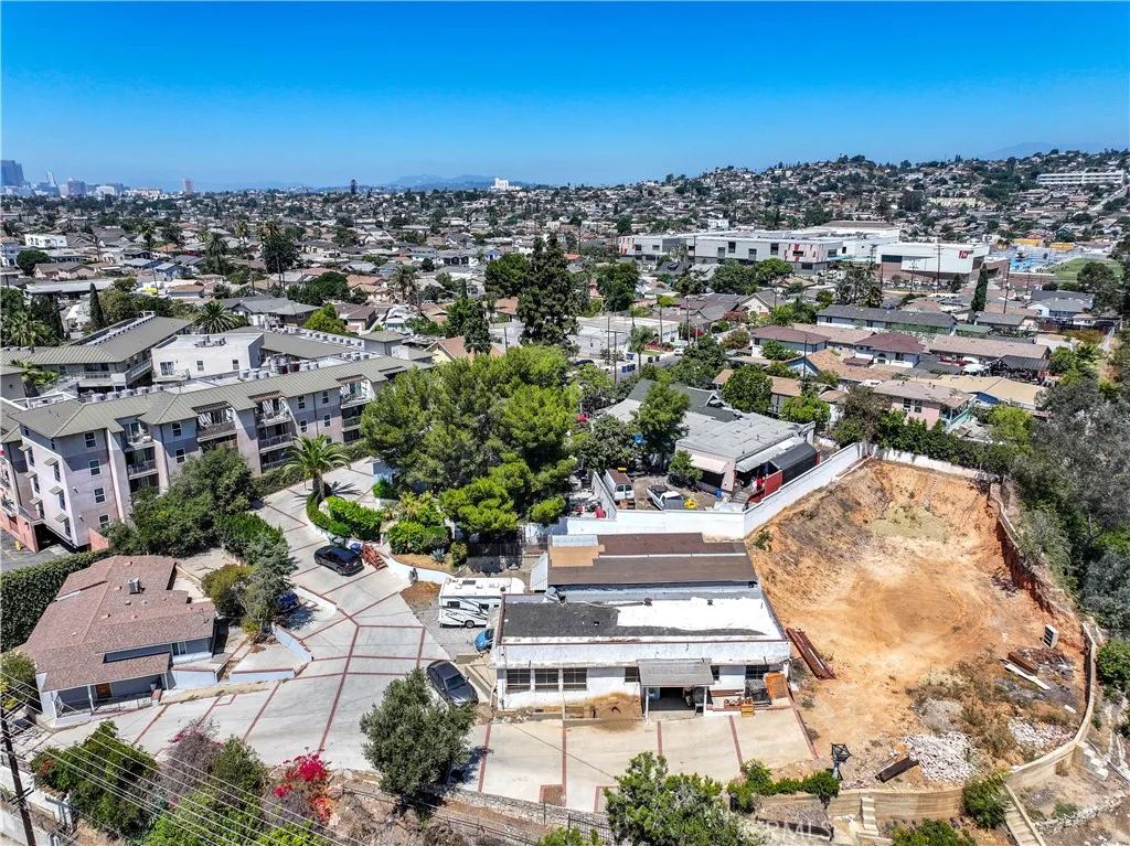 114 N Bonnie Beach Place, East Los Angeles, California 90063, 1 Bedroom Bedrooms, ,1 BathroomBathrooms,Residential,For Sale,Bonnie Beach,CV25191293