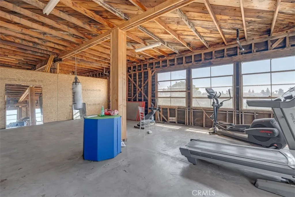 114 N Bonnie Beach Place, East Los Angeles, California 90063 home-pic-11