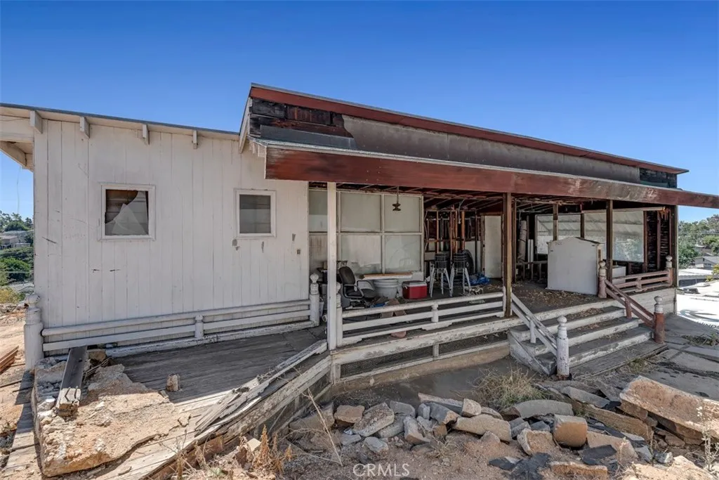 114 N Bonnie Beach Place, East Los Angeles, California 90063 home-pic-7