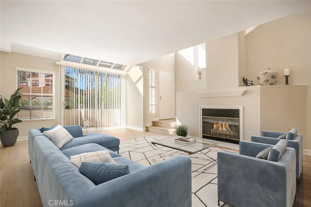4240 Lost Hills Road 302, Calabasas, California 91301, 2 Bedrooms Bedrooms, ,3 BathroomsBathrooms,Residential Lease,For Rent,Lost Hills,SR25185239