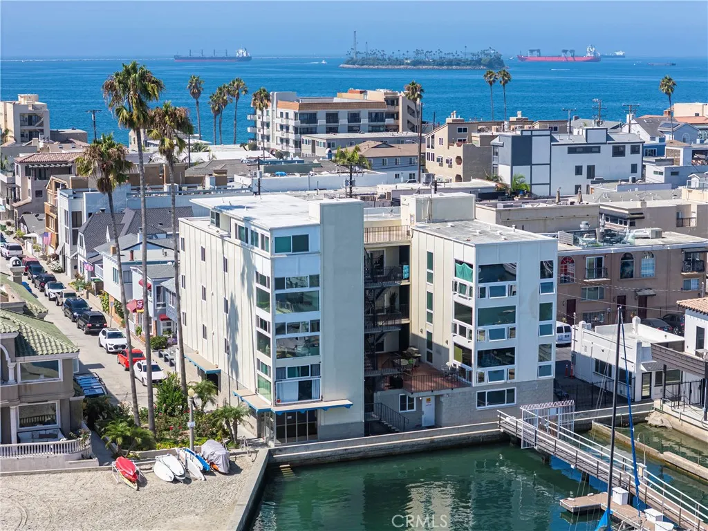 99 63rd Place 8, Long Beach, California 90803, 1 Bedroom Bedrooms, ,1 BathroomBathrooms,Residential Lease,For Rent,63rd,PW25191345