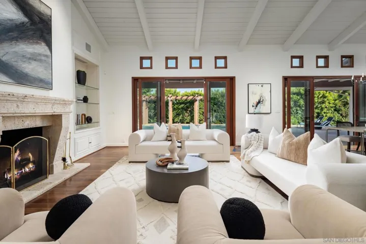 17112 Via De La Valle, Rancho Santa Fe, California 92067