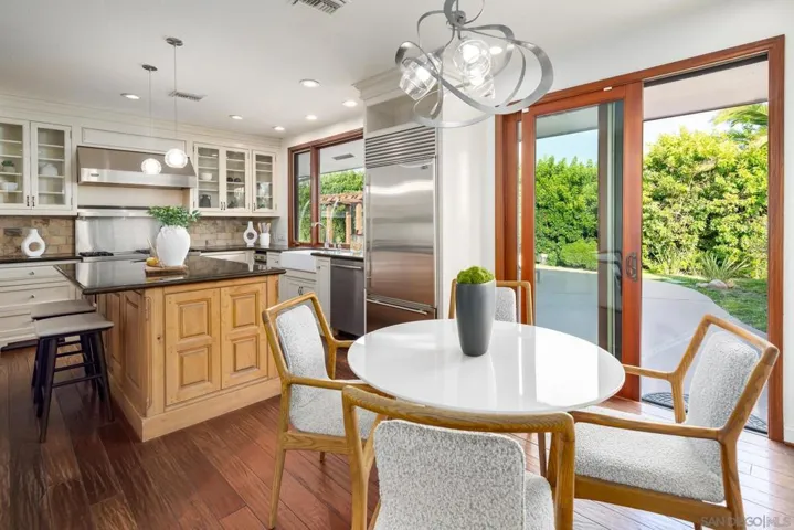 17112 Via De La Valle, Rancho Santa Fe, California 92067