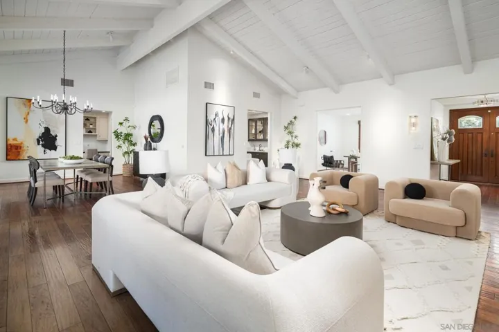 17112 Via De La Valle, Rancho Santa Fe, California 92067
