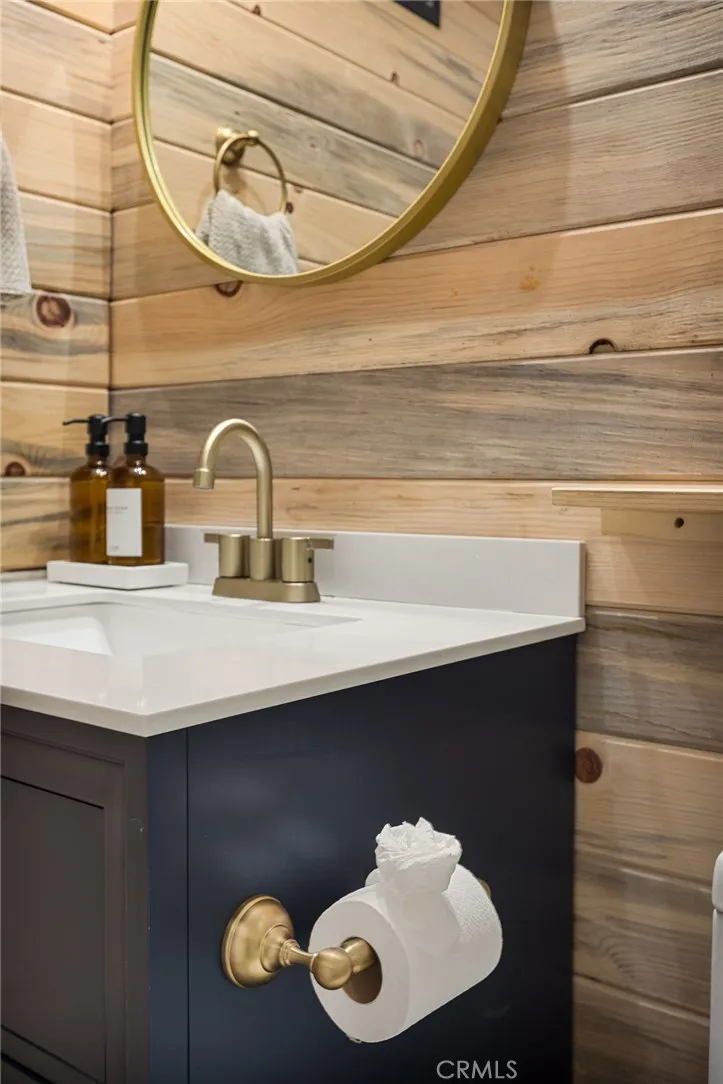 31354 Overhill Drive, Running Springs, California 92382 home-pic-26