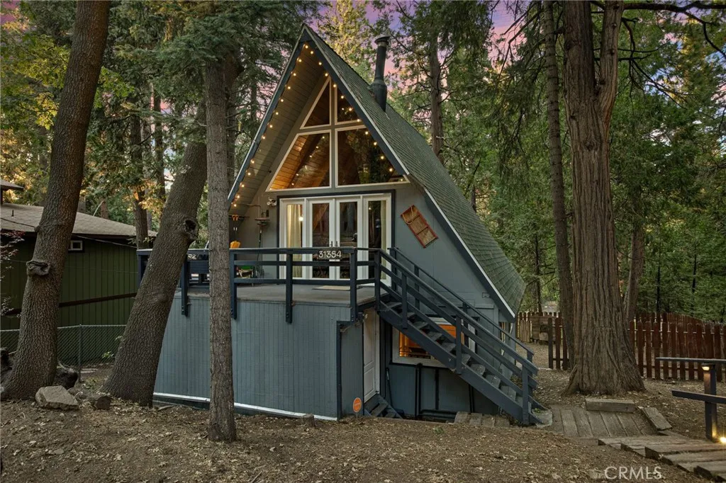 31354 Overhill Drive, Running Springs, California 92382 home-pic-0