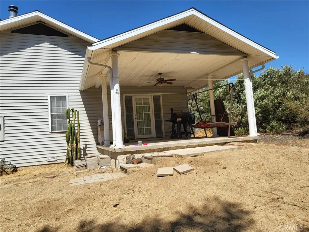 15811 Calle El Capitan, Green Valley, California 91390 home-pic-1