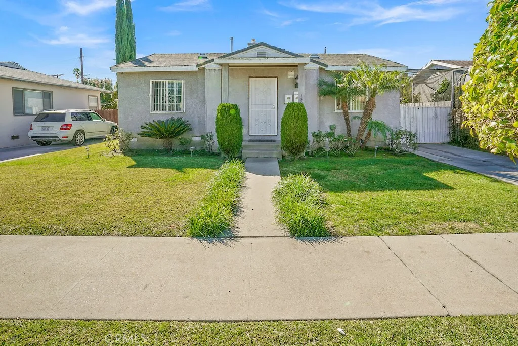 1306 E 104th Street, Los Angeles, California 90002 home-pic-0
