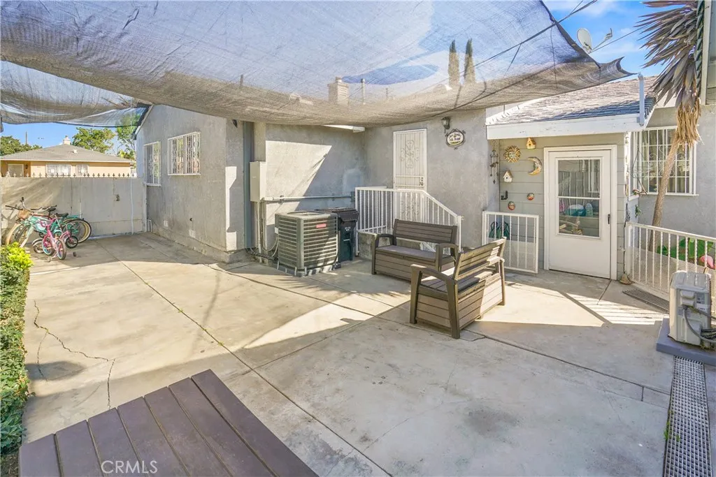 1306 E 104th Street, Los Angeles, California 90002 home-pic-31