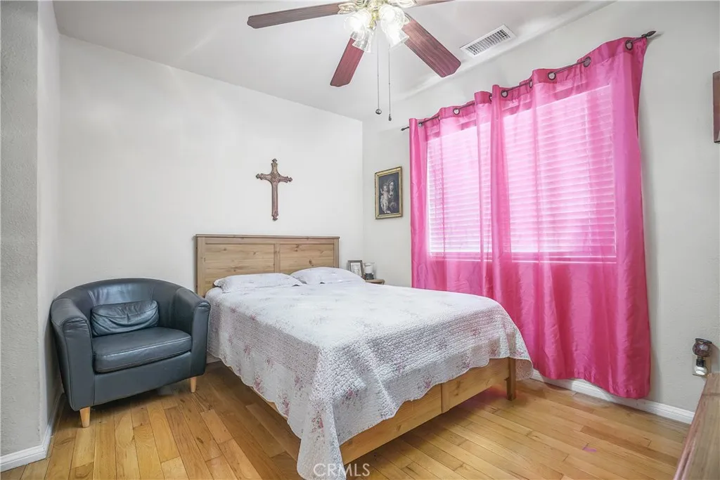 1306 E 104th Street, Los Angeles, California 90002 home-pic-10