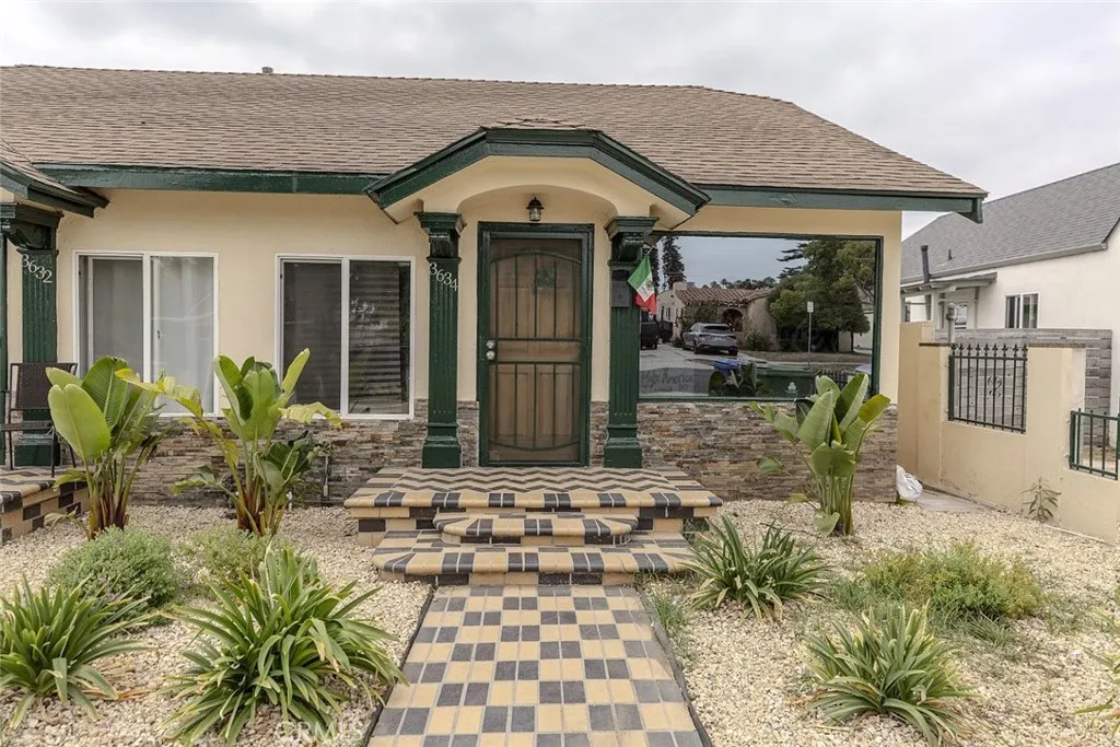 3632 W 59th Street, Los Angeles, California 90043 home-pic-0