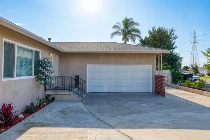 2118 W Crestwood Lane, Anaheim, California 92804
