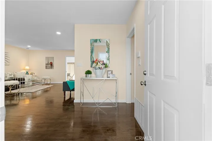 2118 W Crestwood Lane, Anaheim, California 92804